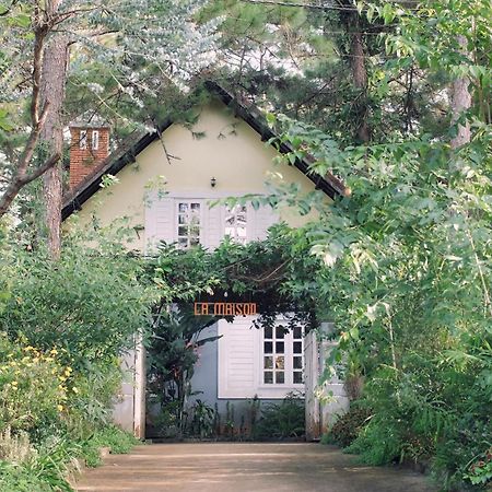 La Maison Homestay Mang Den Tỉnh Kontum Exterior photo