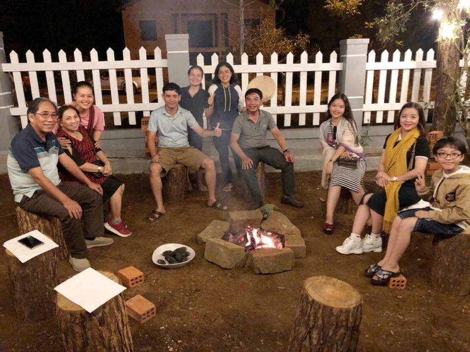 La Maison Homestay Mang Den Tỉnh Kontum Exterior photo