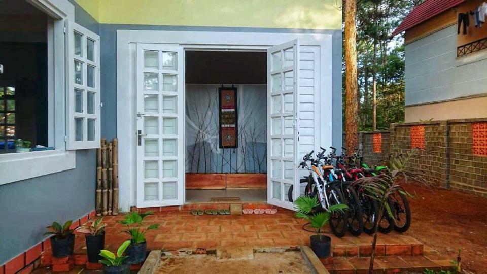 La Maison Homestay Mang Den Tỉnh Kontum Exterior photo